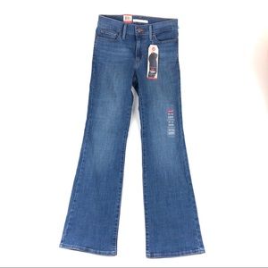 Levi’s Women’s Slimming Bootcut Jeans Size 26